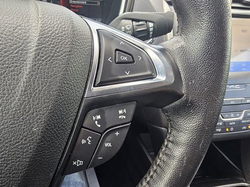 Used 2020 Ford Fusion SEL image 27