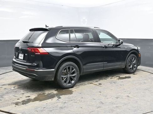Used 2022 Volkswagen Tiguan SE image 7