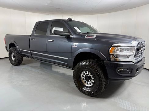 Used 2022 RAM 3500 Limited AWD/4WD image 9