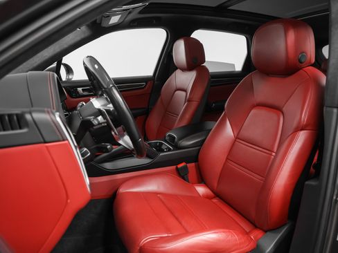Certified 2021 Porsche Cayenne GTS AWD/4WD image 50