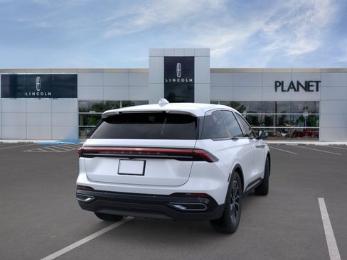 New 2026 Lincoln Nautilus Premier AWD/4WD image 8