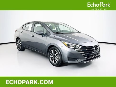 Used 2025 Nissan Versa SV FWD image 1