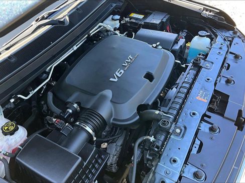 Used 2019 Chevrolet Colorado LT w/ LT Convenience Package RWD image 32