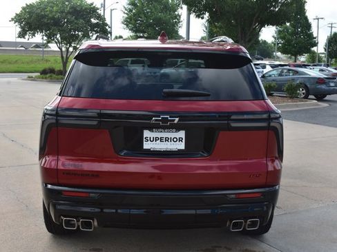 New 2026 Chevrolet Traverse RS w/ LPO, Floor Liner Package FWD image 6