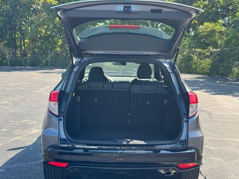 Used 2019 Honda HR-V Sport image 6