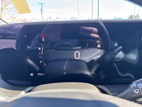 Used 2024 Buick Encore GX Sport Touring image 19