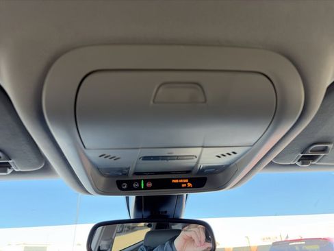 Used 2024 Chevrolet Blazer LT image 25