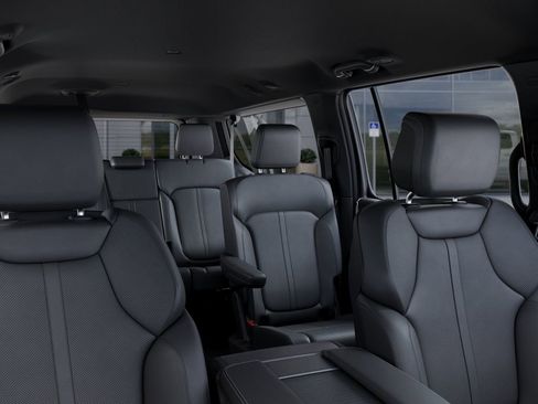 New 2025 Jeep Wagoneer L Series II AWD/4WD image 29