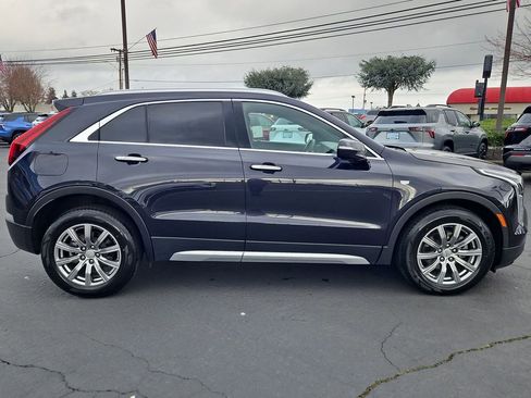 Used 2023 Cadillac XT4 Premium Luxury image 7