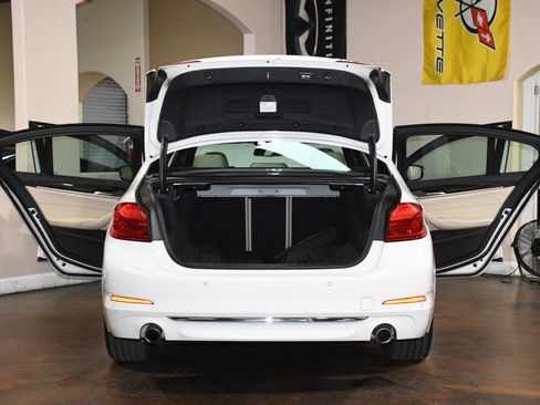 Used 2020 BMW 530i w/ Premium Package RWD image 88