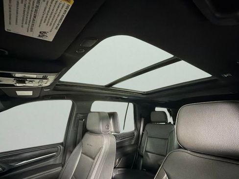 Used 2021 GMC Yukon Denali w/ Denali Premium Package AWD/4WD image 26