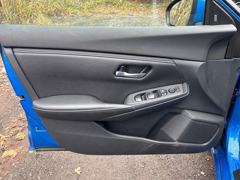 Used 2022 Nissan Sentra SV w/ Trunk Package image 29