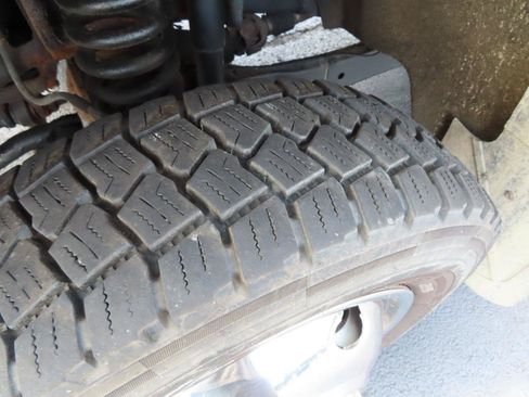 Used 2010 Ford F550 4x4 Regular Cab Super Duty image 12