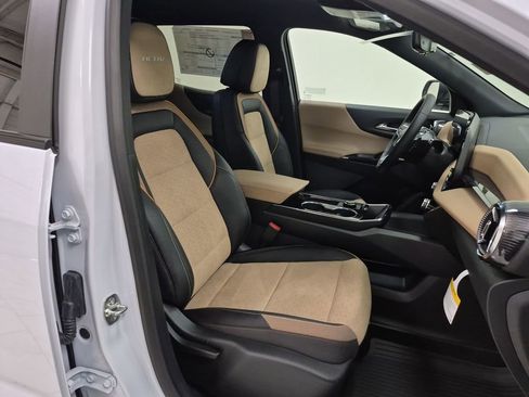 New 2026 Chevrolet Equinox ACTIV w/ Safety and Technology Package image 29
