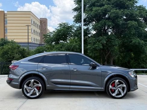 Used 2024 Audi SQ8 e-tron Prestige AWD/4WD image 5