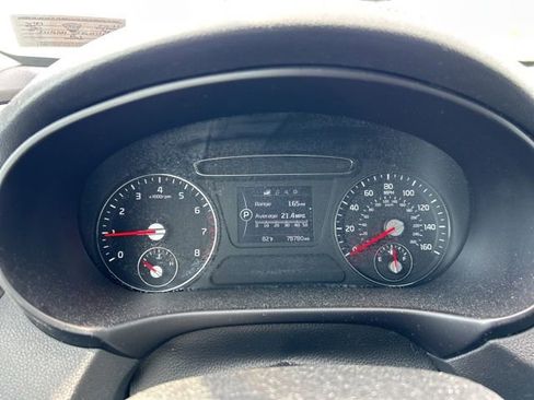 Used 2017 Kia Sorento AWD w/ LX Convenience Package image 3