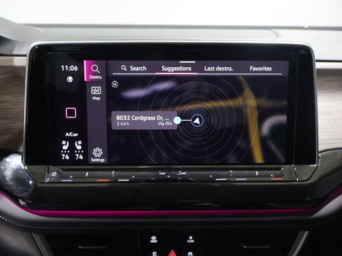 Used 2025 Volkswagen Atlas SEL Premium R-Line image 25