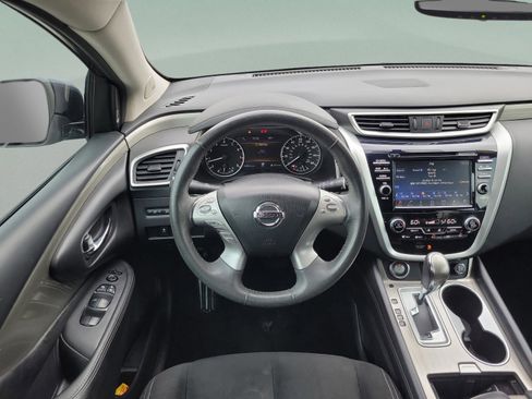 Used 2017 Nissan Murano SV w/ Premium Plus Package image 21