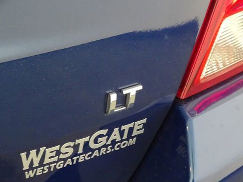 Used 2020 Chevrolet Trax LT w/ LT Convenience Package image 41