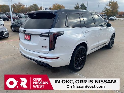 Used 2023 Cadillac XT6 Sport image 5