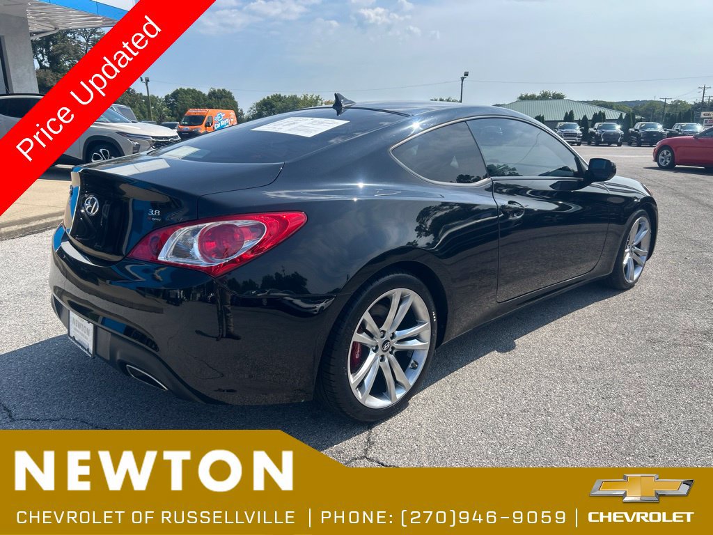 Used 2012 Hyundai Genesis 3.8 RWD image 30