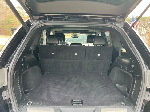 Used 2018 Jeep Grand Cherokee Limited image 22