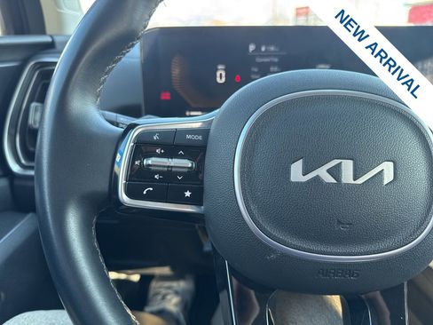 Used 2024 Kia Sorento S image 20