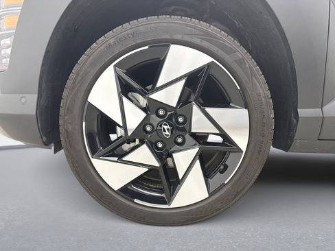 Used 2024 Hyundai Kona Limited image 27