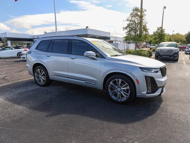 Used 2020 Cadillac XT6 Sport AWD/4WD image 12