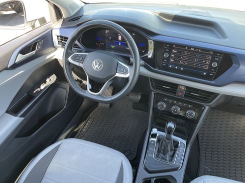 Used 2023 Volkswagen Taos SE w/ Black Wheel Package FWD image 14