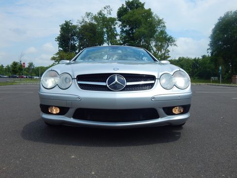 Used 2005 Mercedes-Benz SL 600 w/ AMG Sport Pkg image 30