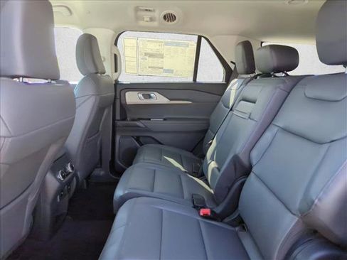 New 2026 Ford Explorer Active w/ Active Comfort Package image 16