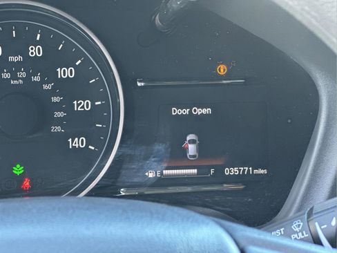 Certified 2022 Honda HR-V EX image 11