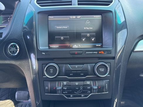 Used 2016 Ford Explorer XLT w/ Equipment Group 202A image 17