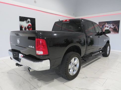 Used 2017 RAM 1500 Lone Star AWD/4WD image 4