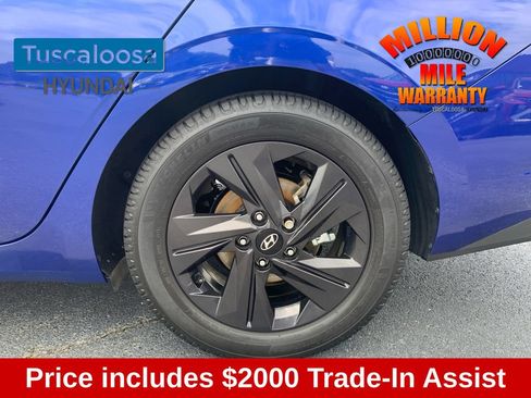 Used 2021 Hyundai Elantra SEL w/ Convenience Package FWD image 11