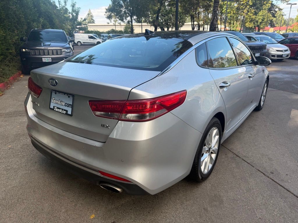 Used 2018 Kia Optima EX w/ Premium Package FWD image 4