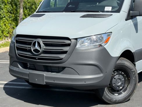 New 2026 Mercedes-Benz Sprinter 2500 image 3