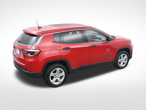 Used 2023 Jeep Compass Sport image 27