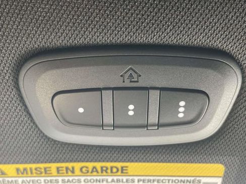 New 2026 Chrysler Pacifica Select image 29