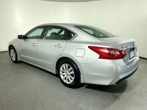 Used 2016 Nissan Altima 2.5 S w/ Power Driver Seat Package image 30