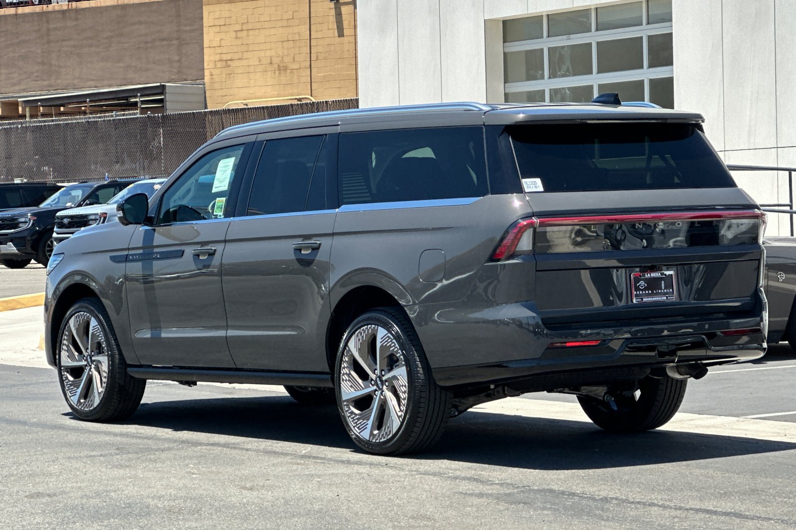 New 2026 Lincoln Navigator L Black Label AWD/4WD image 5