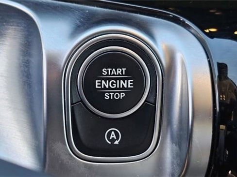 Used 2020 Mercedes-Benz GLB 250 4MATIC image 22