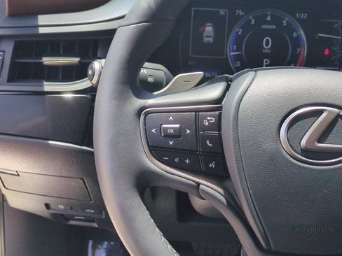 Used 2024 Lexus ES 350 w/ Premium Package FWD image 19