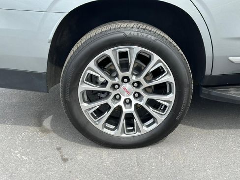 Certified 2025 GMC Yukon Denali AWD/4WD image 47