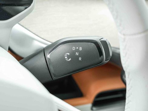 New 2025 Volkswagen ID. Buzz 1st Edition AWD/4WD image 36
