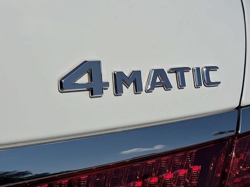 Used 2024 Mercedes-Benz S 580 4MATIC Sedan image 10