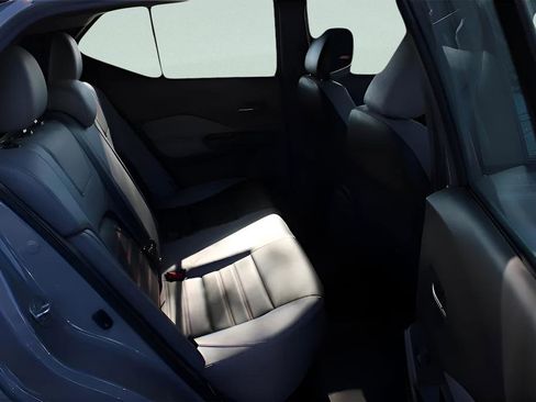 Used 2024 Nissan Kicks SR w/ SR Premium Package image 9