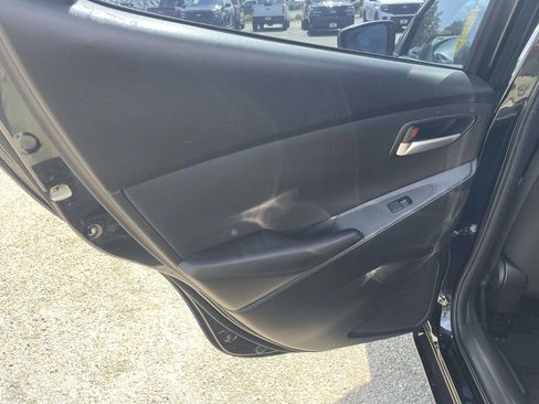 Used 2020 Toyota Yaris LE image 20