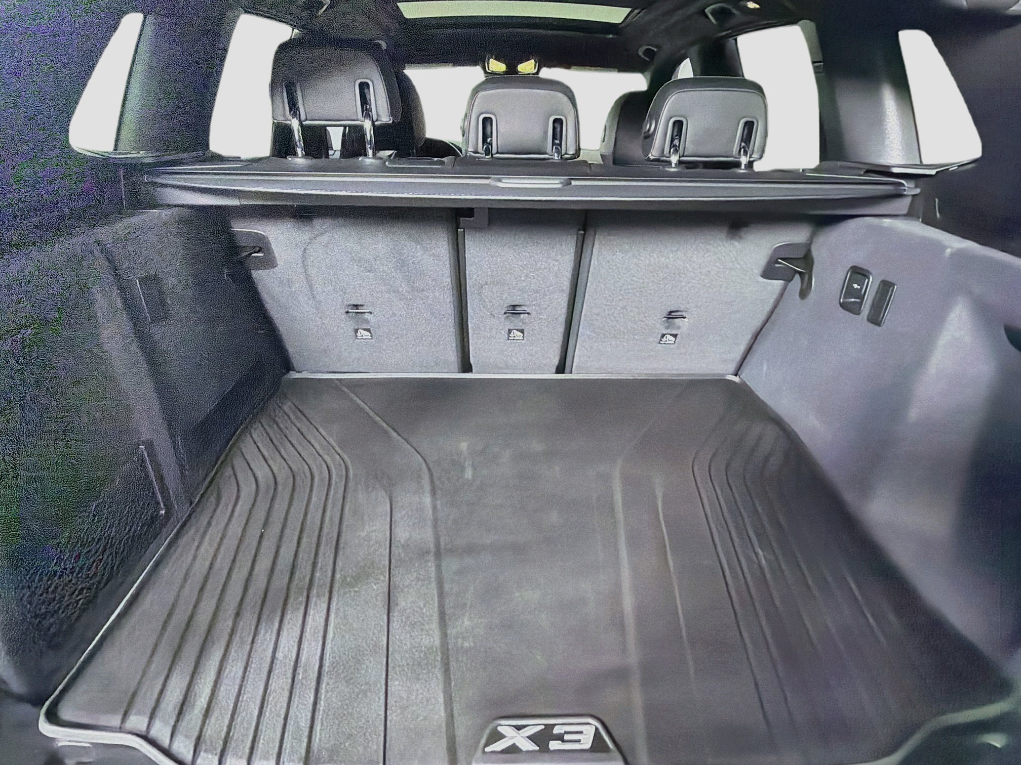 Used 2022 BMW X3 sDrive30i w/ Premium Package 2 (ZPA) RWD image 28